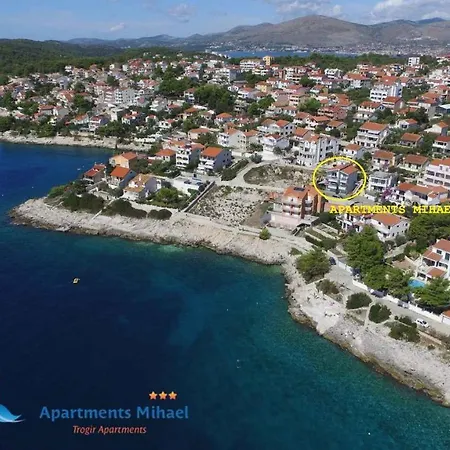 Okrug Gornji Near Sea