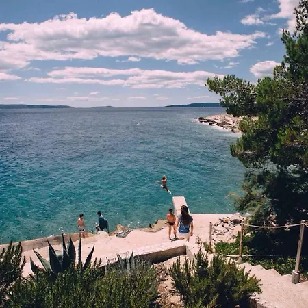 Apartment Okrug Gornji Near Sea Trogir