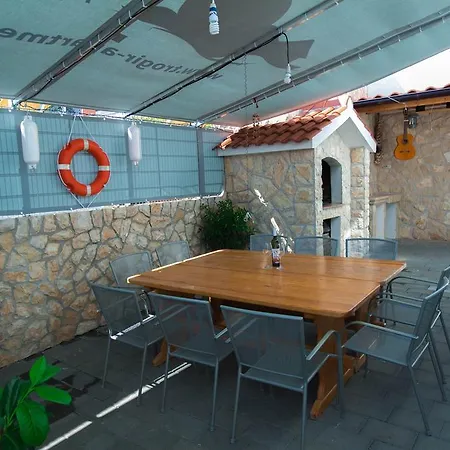 דירה Okrug Gornji Near Sea טרוגיר