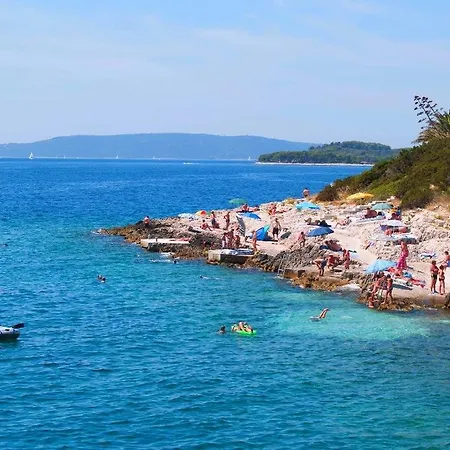 Okrug Gornji Near Sea דירה טרוגיר
